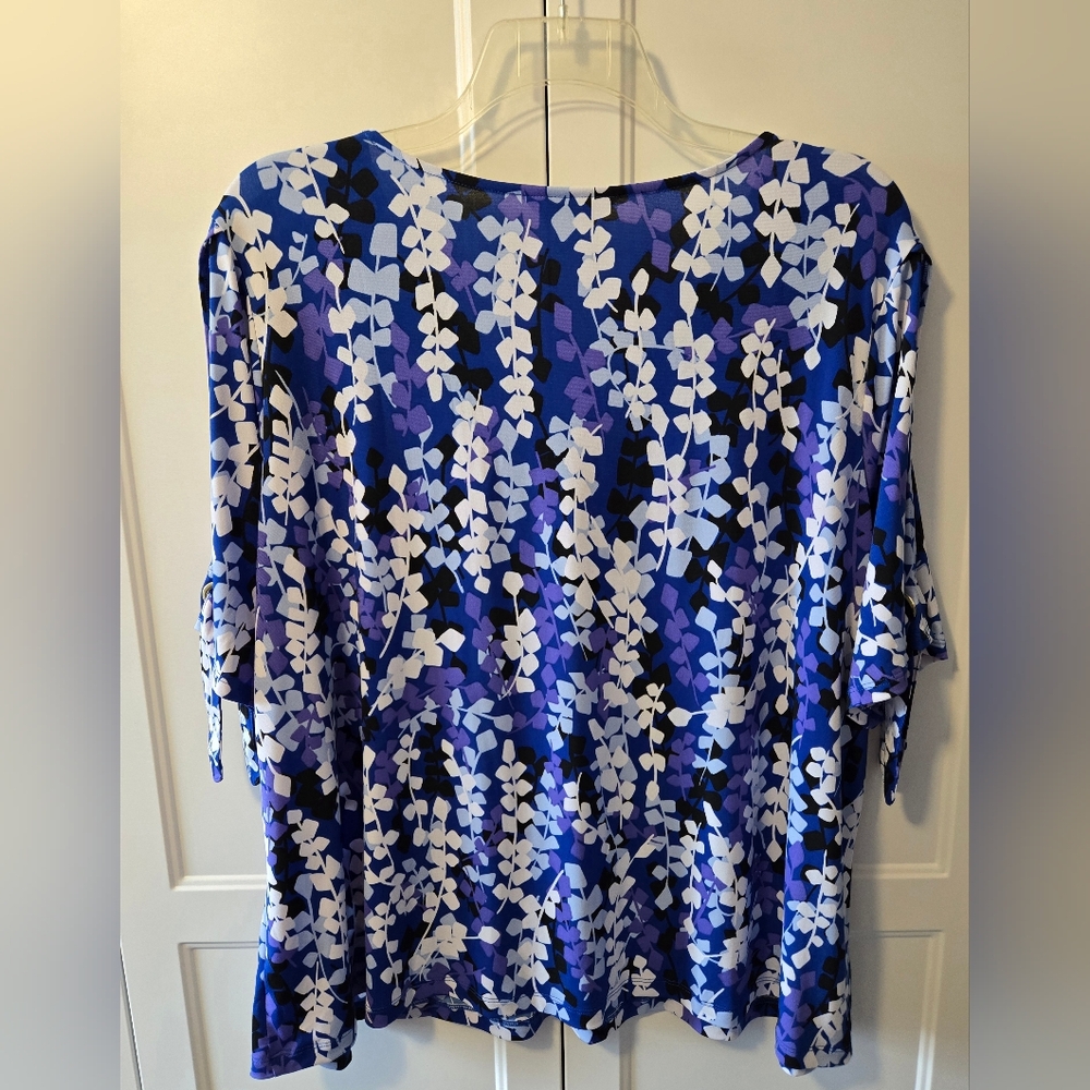 Liz Claiborne Floral V-Neck Blouse - Blue and White Sz 2X - Picture 2 of 4